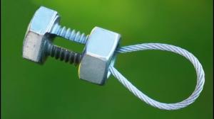 Како поправити поцепану метални кабл - метода истраживања