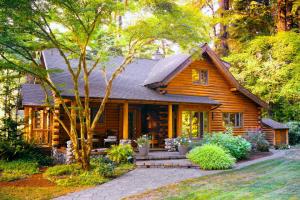 Како заштитити дрвену кућу: Савети власници и радници