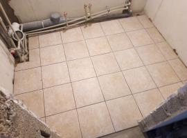 Поправка купатила: распон плочица за подове и зидове. Суочени са немаром запосленог